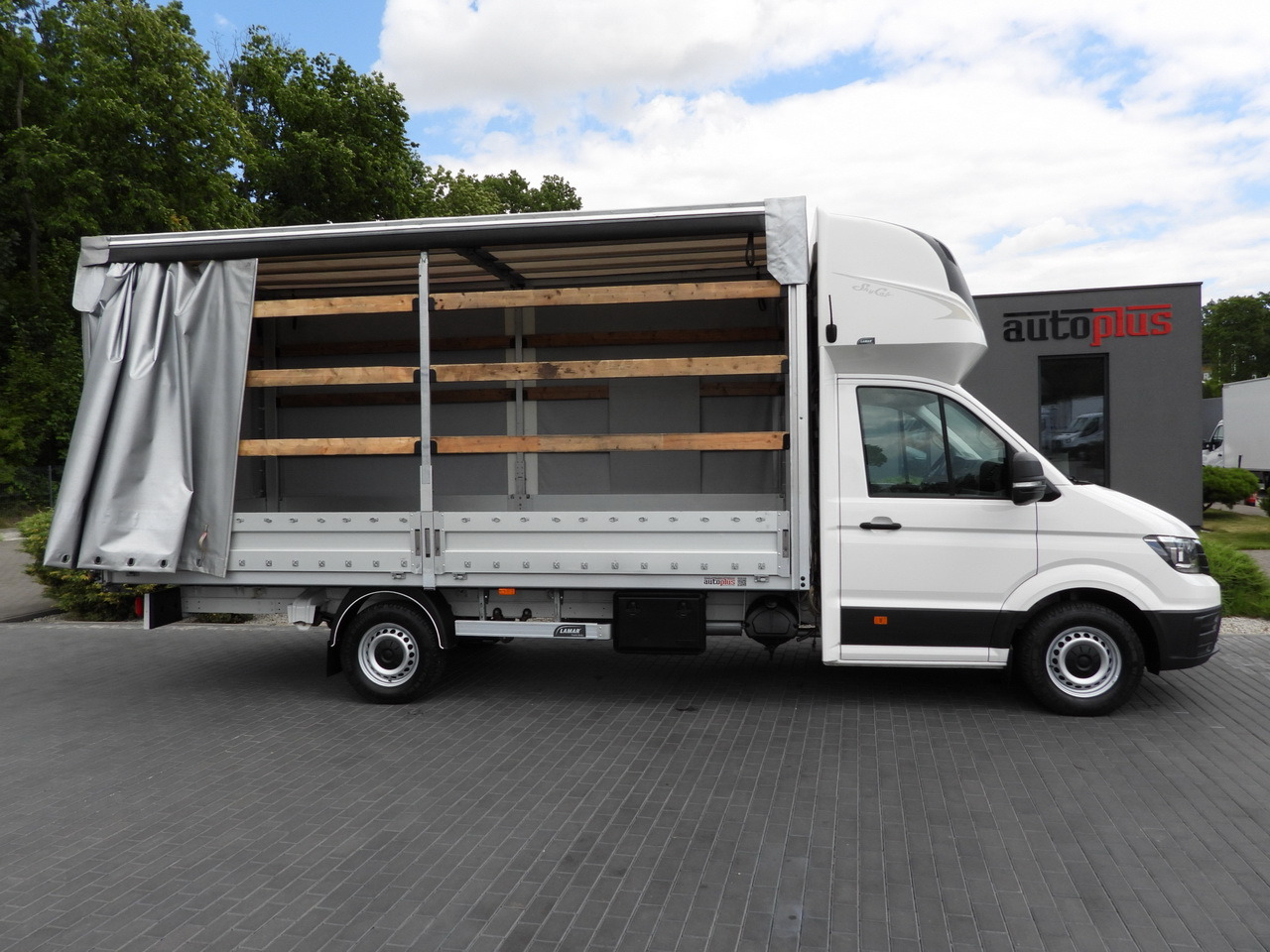 Тентований фургон VOLKSWAGEN CRAFTER TARPAULIN 10 PALLETS WEBASTO CRUISE CONTROL AIR CONDITIONING 180HP: фото 18 Тентований фургон VOLKSWAGEN CRAFTER TARPAULIN 10 PALLETS WEBASTO CRUISE CONTROL AIR CONDITIONING 180HP: фото 18