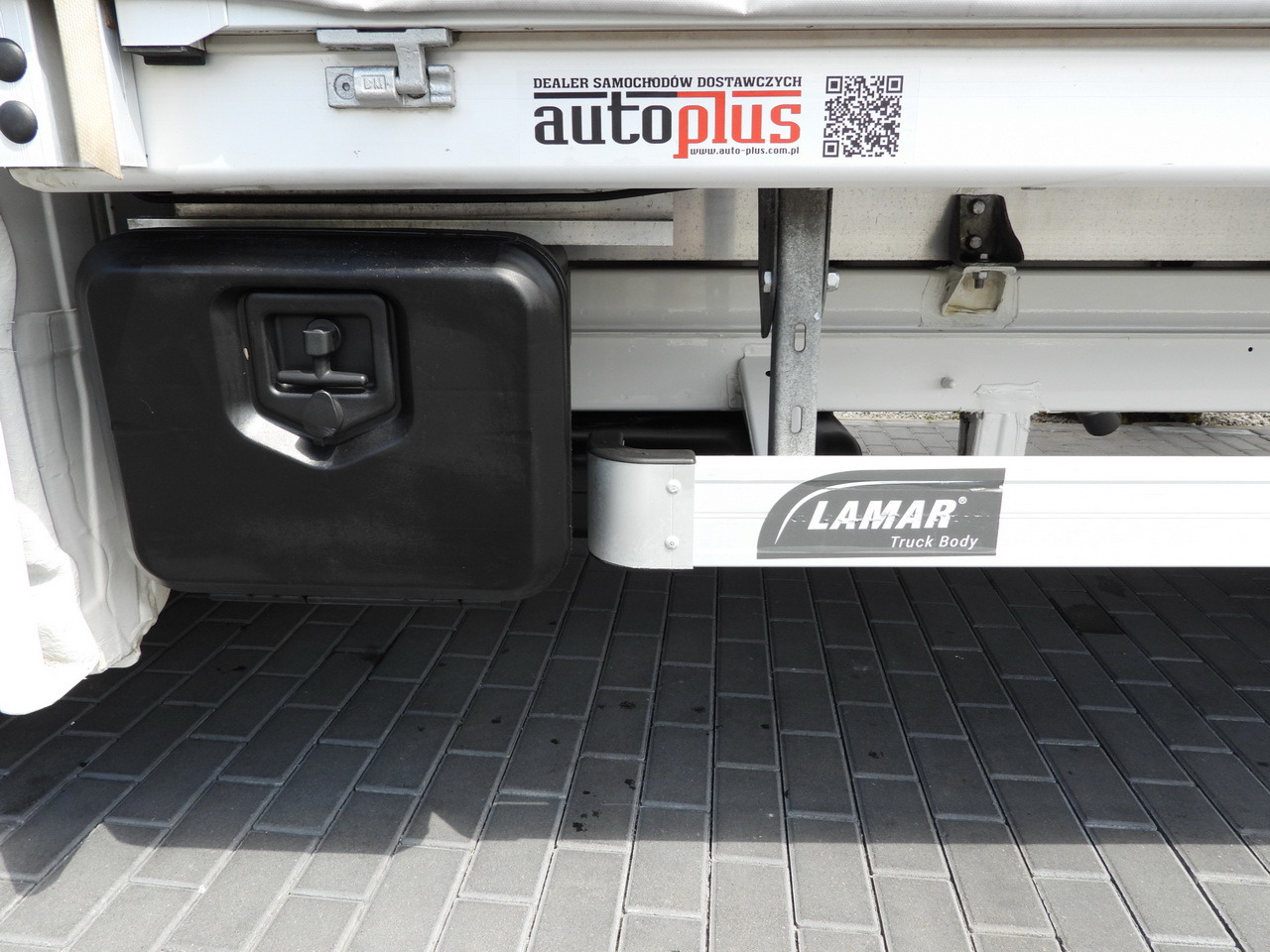 Тентований фургон VOLKSWAGEN CRAFTER TARPAULIN 10 PALLETS WEBASTO CRUISE CONTROL AIR CONDITIONING 180HP: фото 35 Тентований фургон VOLKSWAGEN CRAFTER TARPAULIN 10 PALLETS WEBASTO CRUISE CONTROL AIR CONDITIONING 180HP: фото 35