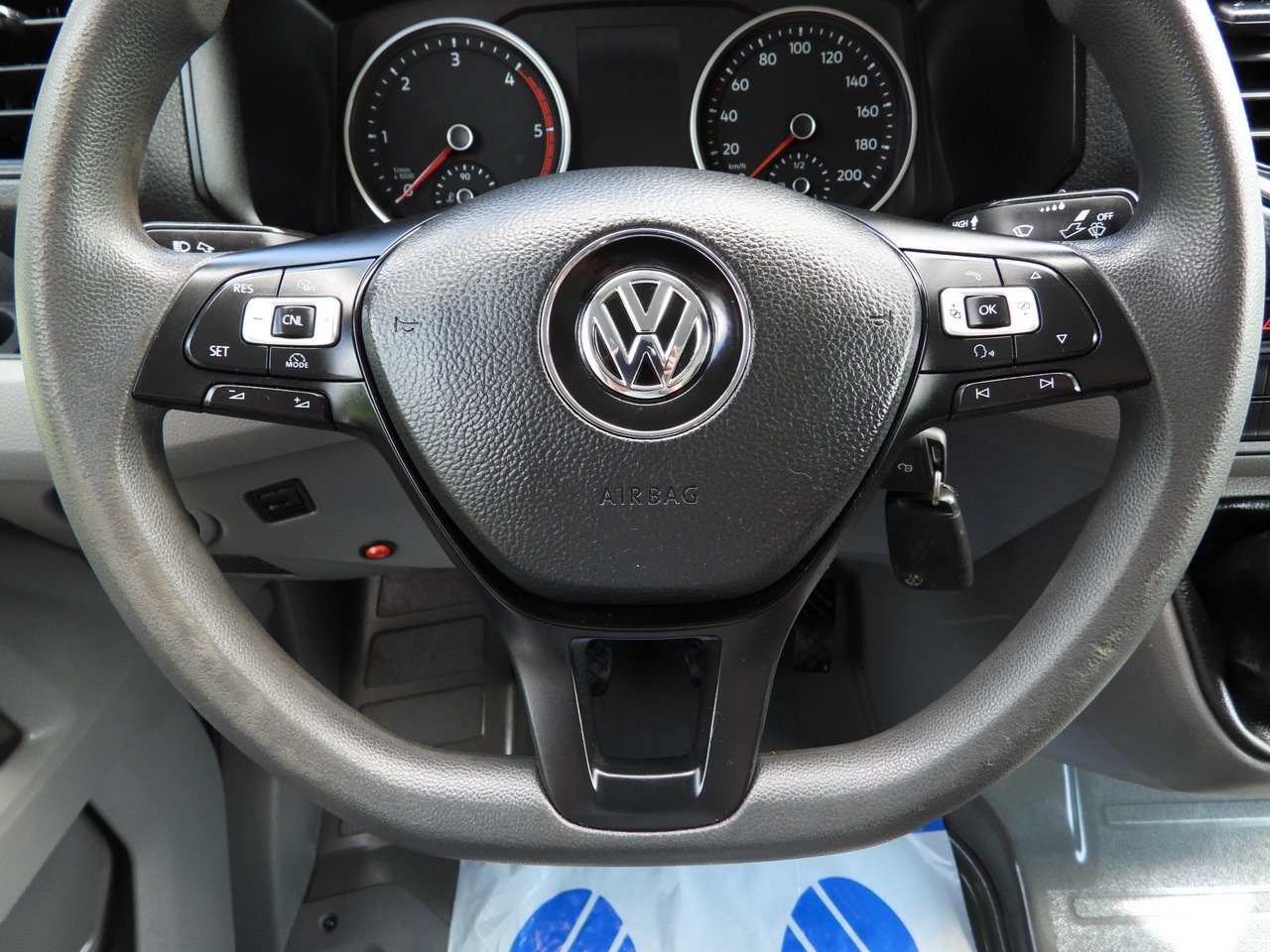 Тентований фургон VOLKSWAGEN CRAFTER TARPAULIN 10 PALLETS WEBASTO CRUISE CONTROL AIR CONDITIONING 180HP: фото 45 Тентований фургон VOLKSWAGEN CRAFTER TARPAULIN 10 PALLETS WEBASTO CRUISE CONTROL AIR CONDITIONING 180HP: фото 45