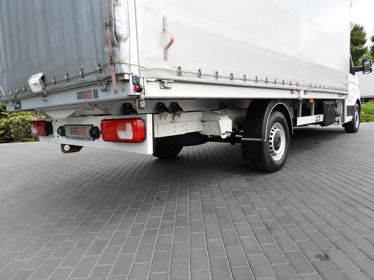 Тентований фургон VOLKSWAGEN CRAFTER TARPAULIN 10 PALLETS WEBASTO CRUISE CONTROL AIR CONDITIONING 180HP: фото 33 Тентований фургон VOLKSWAGEN CRAFTER TARPAULIN 10 PALLETS WEBASTO CRUISE CONTROL AIR CONDITIONING 180HP: фото 33