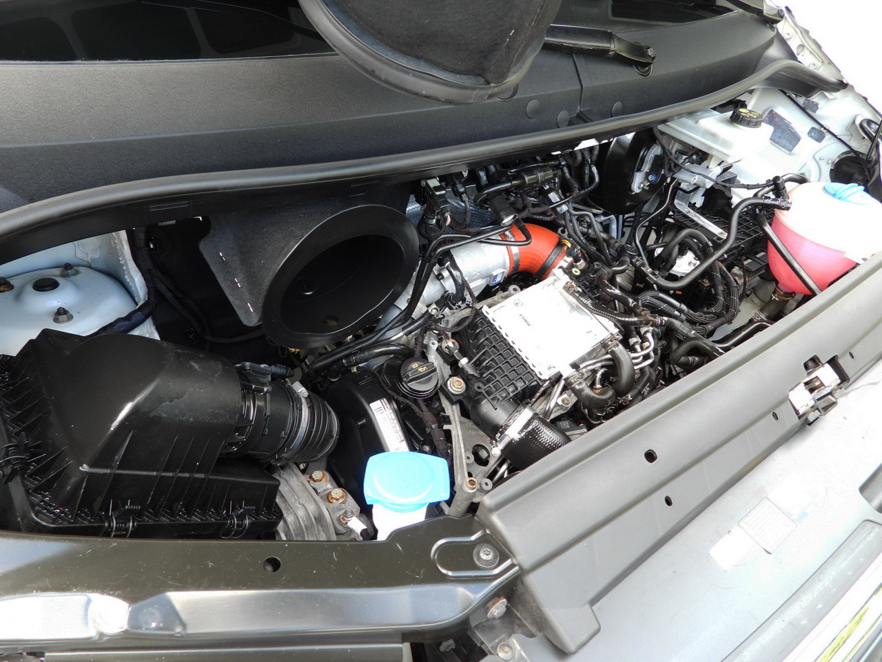 Тентований фургон VOLKSWAGEN CRAFTER TARPAULIN 10 PALLETS WEBASTO CRUISE CONTROL AIR CONDITIONING 180HP: фото 38 Тентований фургон VOLKSWAGEN CRAFTER TARPAULIN 10 PALLETS WEBASTO CRUISE CONTROL AIR CONDITIONING 180HP: фото 38