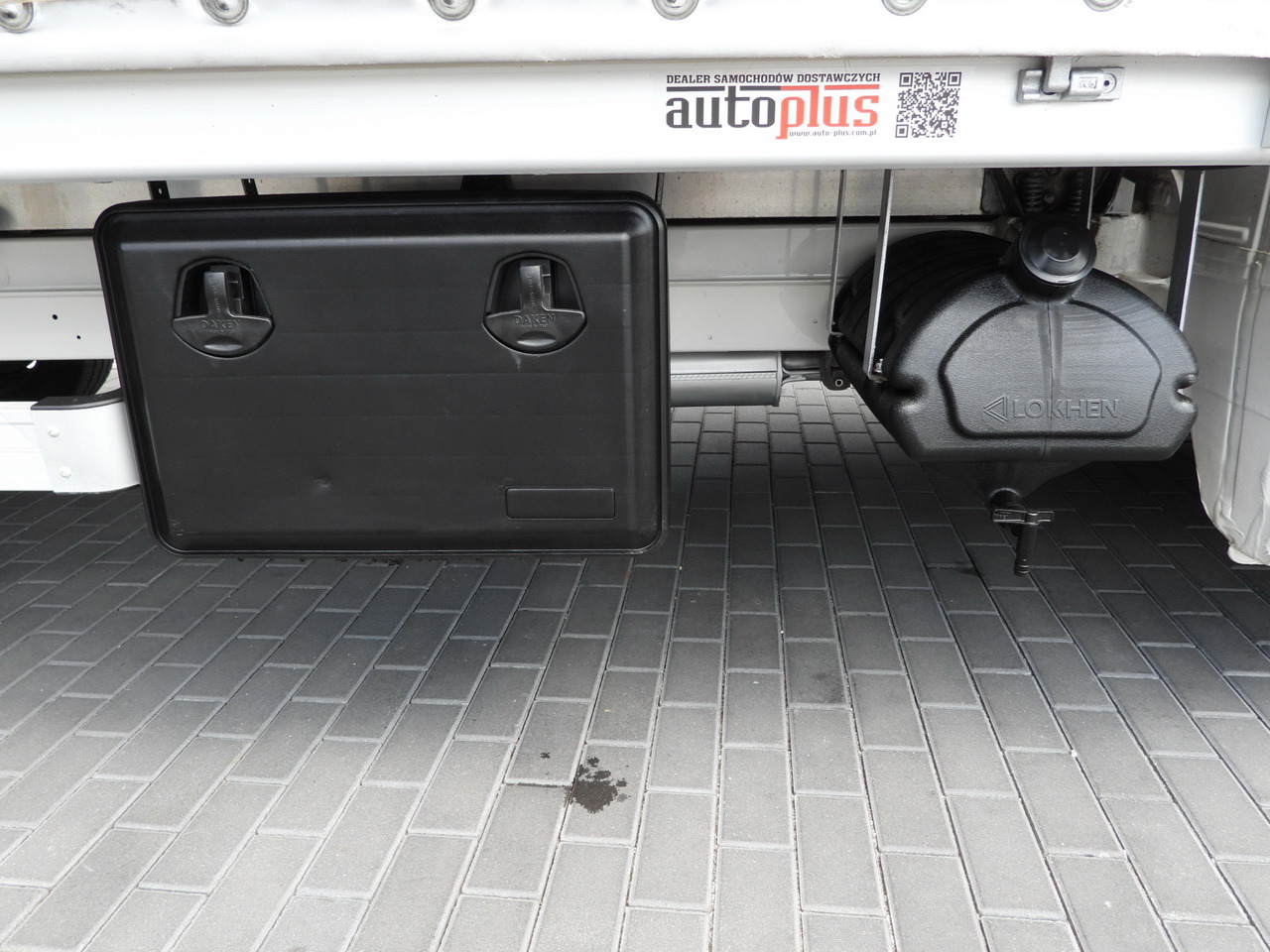 Тентований фургон VOLKSWAGEN CRAFTER TARPAULIN 10 PALLETS WEBASTO CRUISE CONTROL AIR CONDITIONING 180HP: фото 34 Тентований фургон VOLKSWAGEN CRAFTER TARPAULIN 10 PALLETS WEBASTO CRUISE CONTROL AIR CONDITIONING 180HP: фото 34