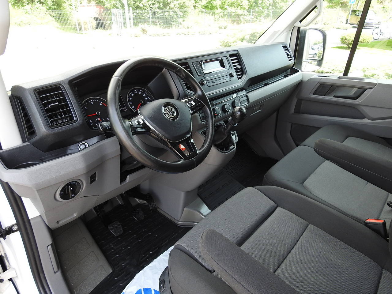 VOLKSWAGEN CRAFTER TARPAULIN LIFT 8 PALLETS WEBASTO CRUISE CONTROL 180HP - Тентований фургон: фото 2 VOLKSWAGEN CRAFTER TARPAULIN LIFT 8 PALLETS WEBASTO CRUISE CONTROL 180HP - Тентований фургон: фото 2