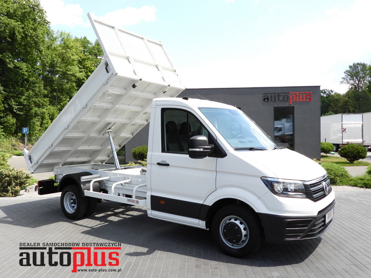 VOLKSWAGEN CRAFTER TIPPER CRUISE CONTROL TWIN WHEELS AIR CONDITIONING 180HP - Малотоннажний самоскид: фото 1 VOLKSWAGEN CRAFTER TIPPER CRUISE CONTROL TWIN WHEELS AIR CONDITIONING 180HP - Малотоннажний самоскид: фото 1