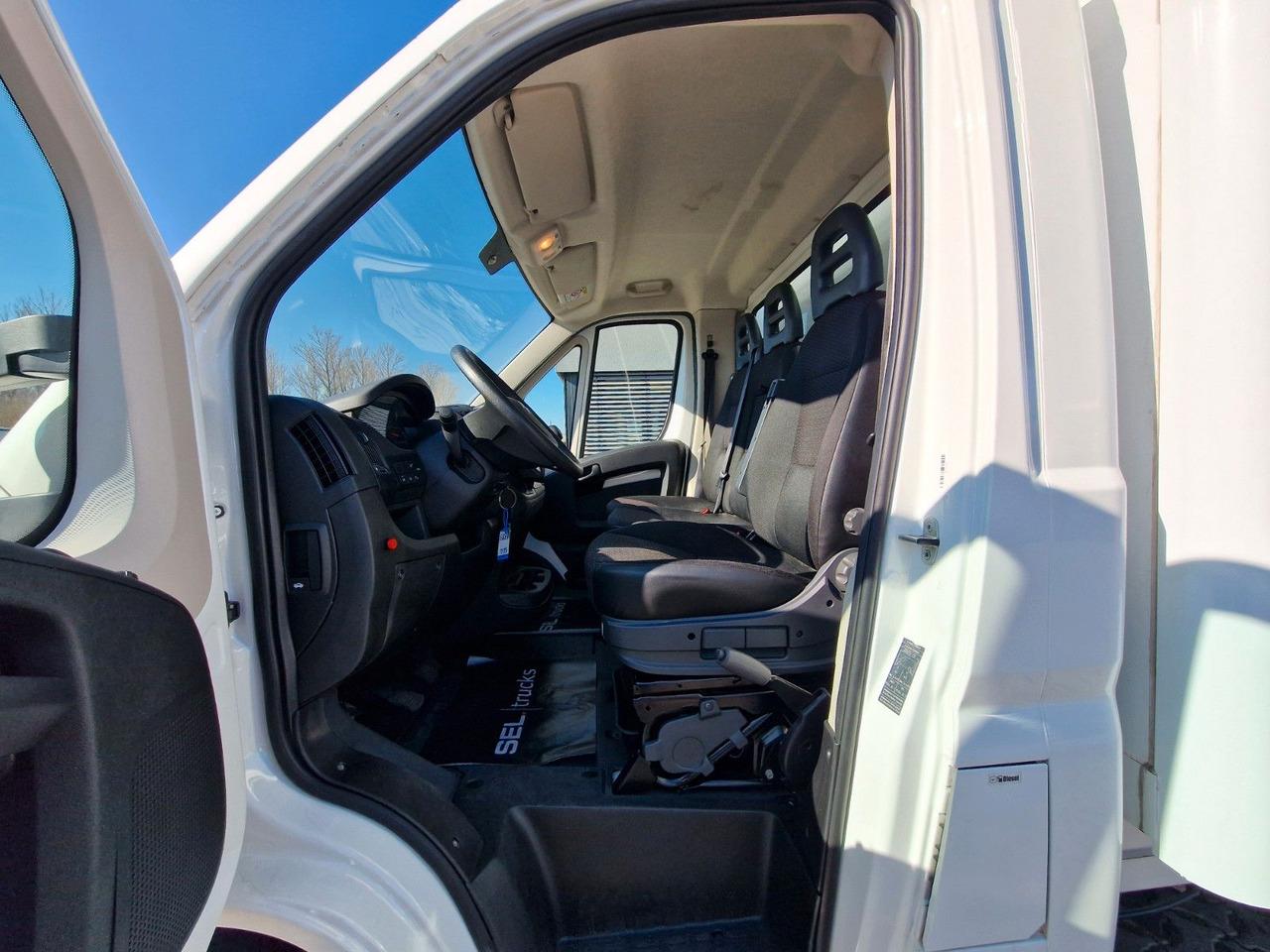 Фургон з закритим кузовом Citroën Jumper / Ladebordwand / 3 Sitzen / Klimaanlage: фото 17 Фургон з закритим кузовом Citroën Jumper / Ladebordwand / 3 Sitzen / Klimaanlage: фото 17