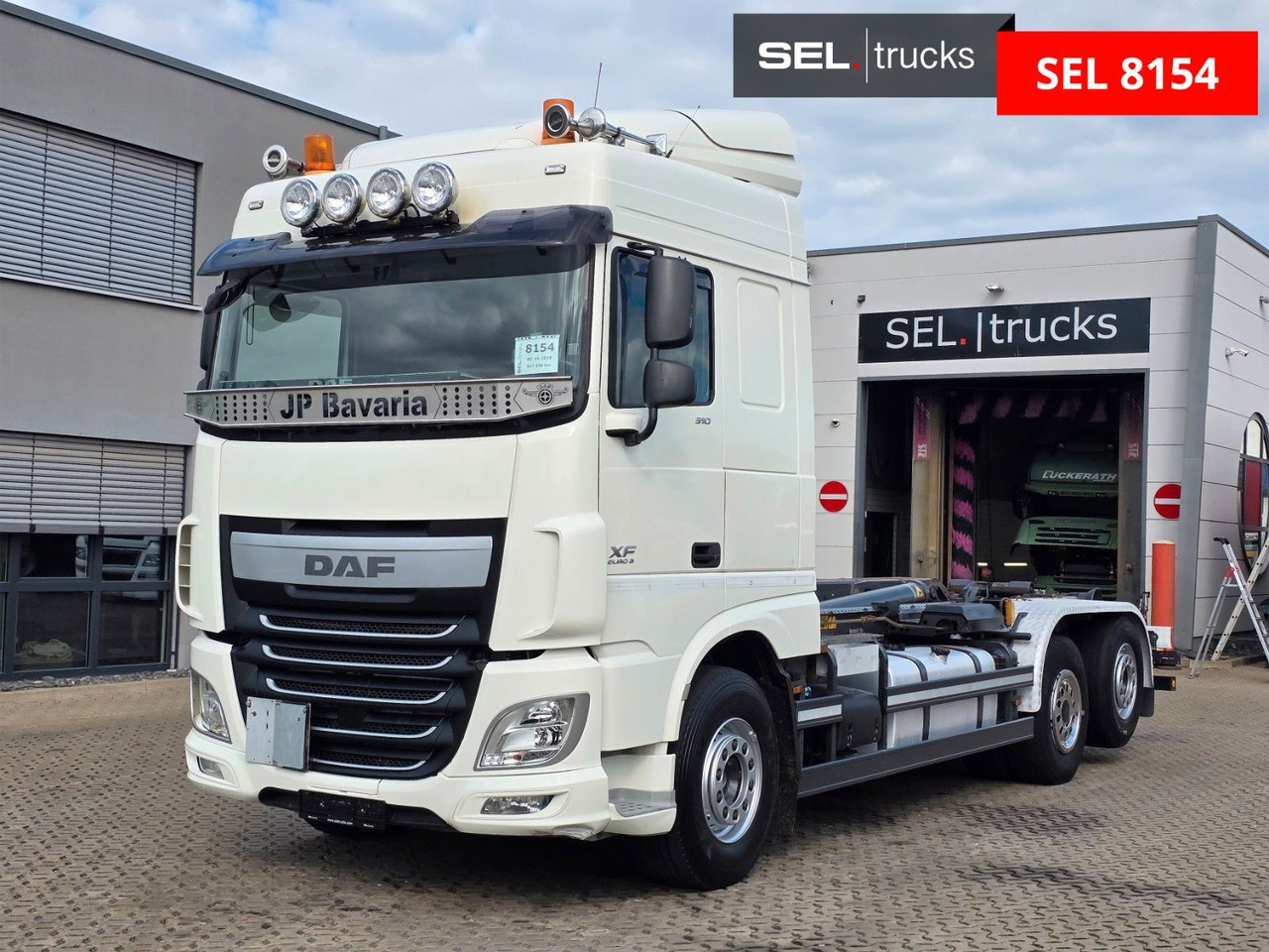 DAF XF 510 FAN / ZF Intarder / Lenk-Liftachse - Гаковий мультиліфт вантажівка: фото 1 DAF XF 510 FAN / ZF Intarder / Lenk-Liftachse - Гаковий мультиліфт вантажівка: фото 1