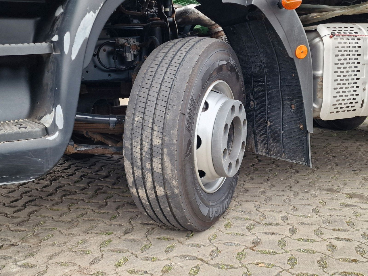 Самоскид вантажівка Iveco Eurocargo 140-250: фото 27