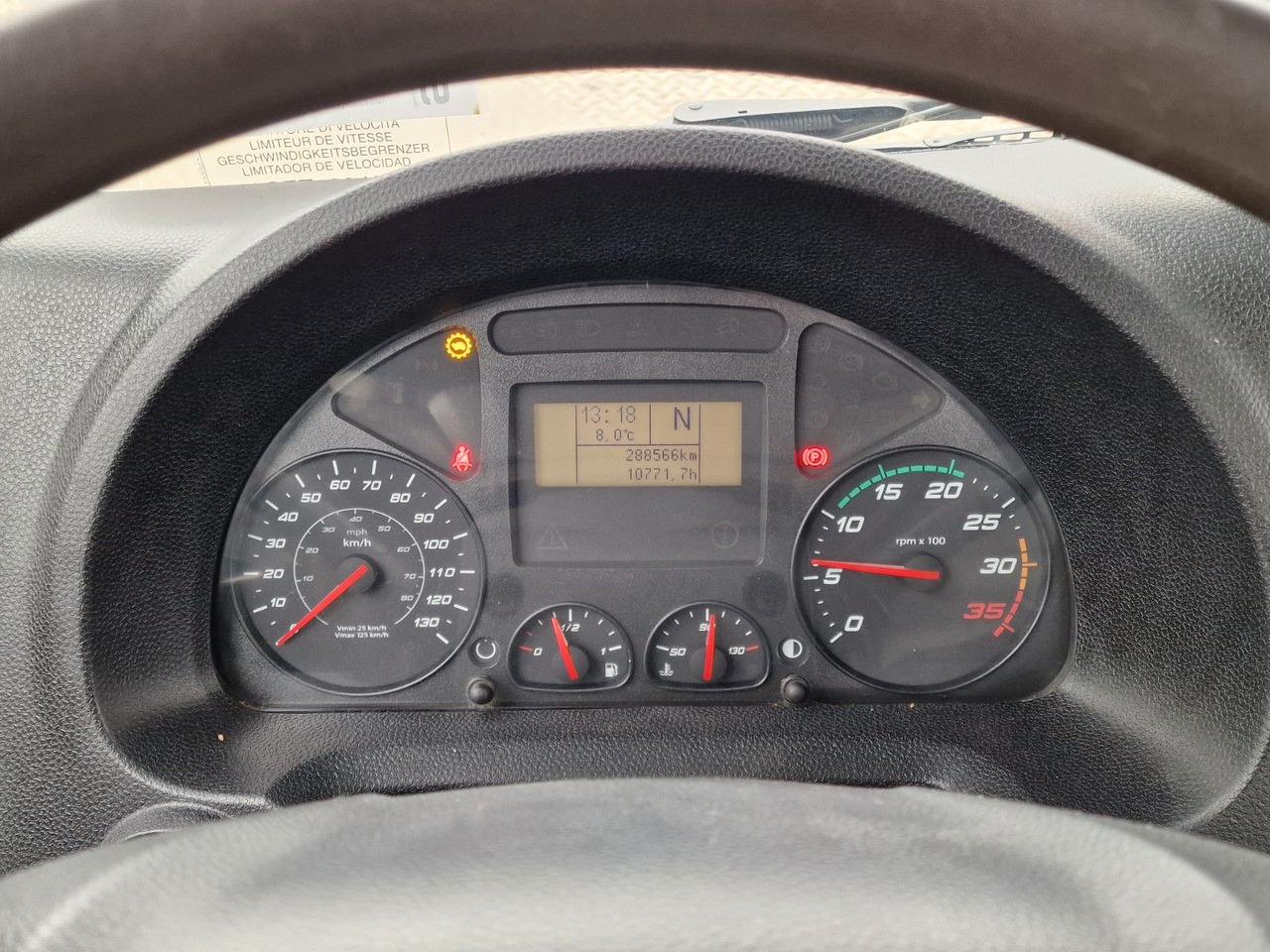 Самоскид вантажівка Iveco Eurocargo 140-250: фото 22