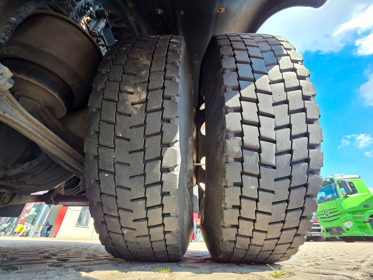 Вантажівка цистерна Iveco Stralis 420 / Sening / ADR AT / 14.600 l /: фото 29 Вантажівка цистерна Iveco Stralis 420 / Sening / ADR AT / 14.600 l /: фото 29