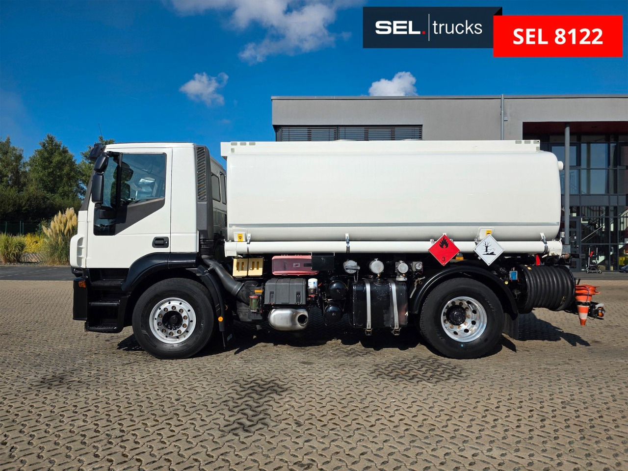 Вантажівка цистерна Iveco Stralis 420 / Sening / ADR AT / 14.600 l /: фото 8 Вантажівка цистерна Iveco Stralis 420 / Sening / ADR AT / 14.600 l /: фото 8