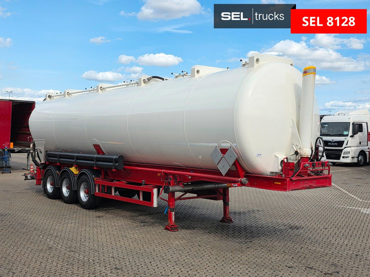 Kässbohrer XS / Kippsilo / 60 m3 / ADR AT - Напівпричіп цистерна для сипучих вантажів: фото 3 Kässbohrer XS / Kippsilo / 60 m3 / ADR AT - Напівпричіп цистерна для сипучих вантажів: фото 3