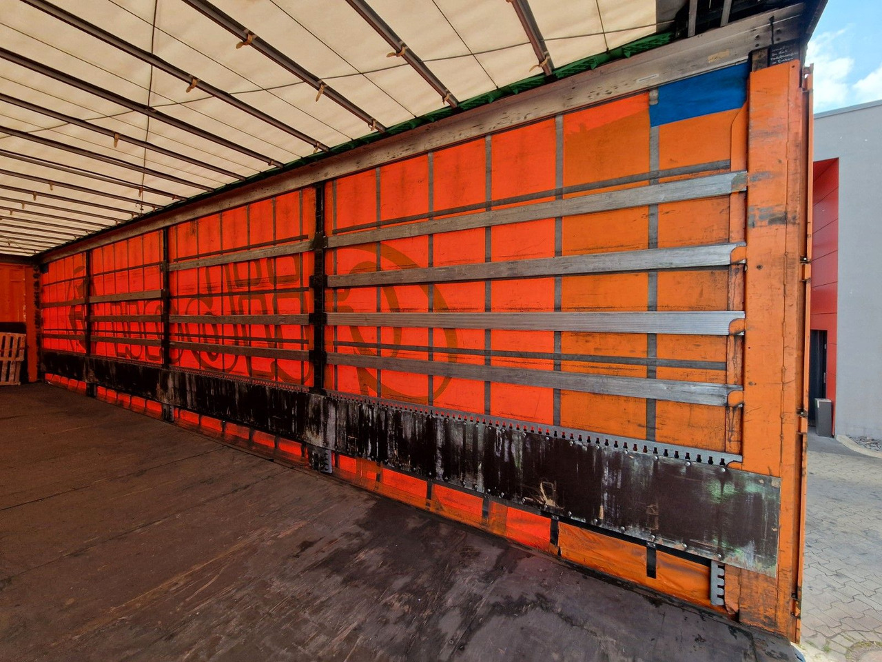 Тентований напівпричіп Krone SD / Hubdach / EDSCHA / Mega: фото 14