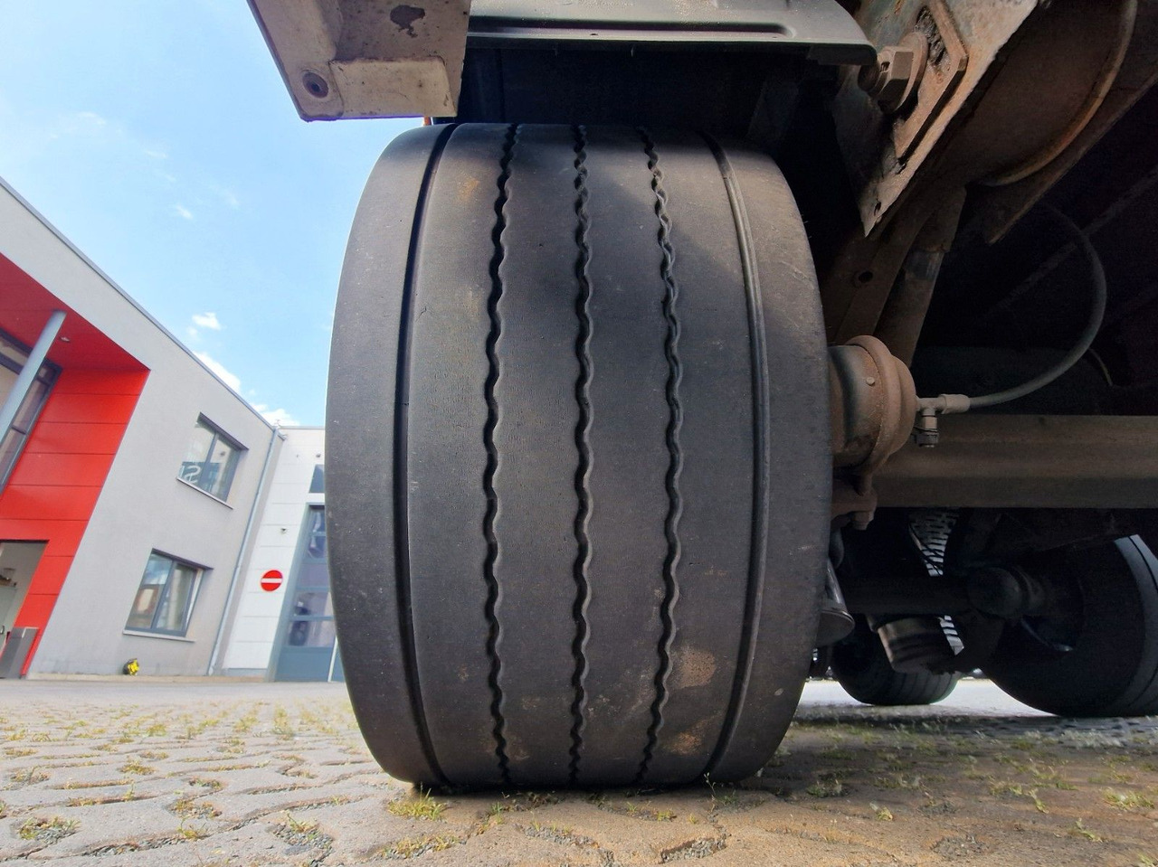 Тентований напівпричіп Krone SD / Hubdach / EDSCHA / Mega: фото 28