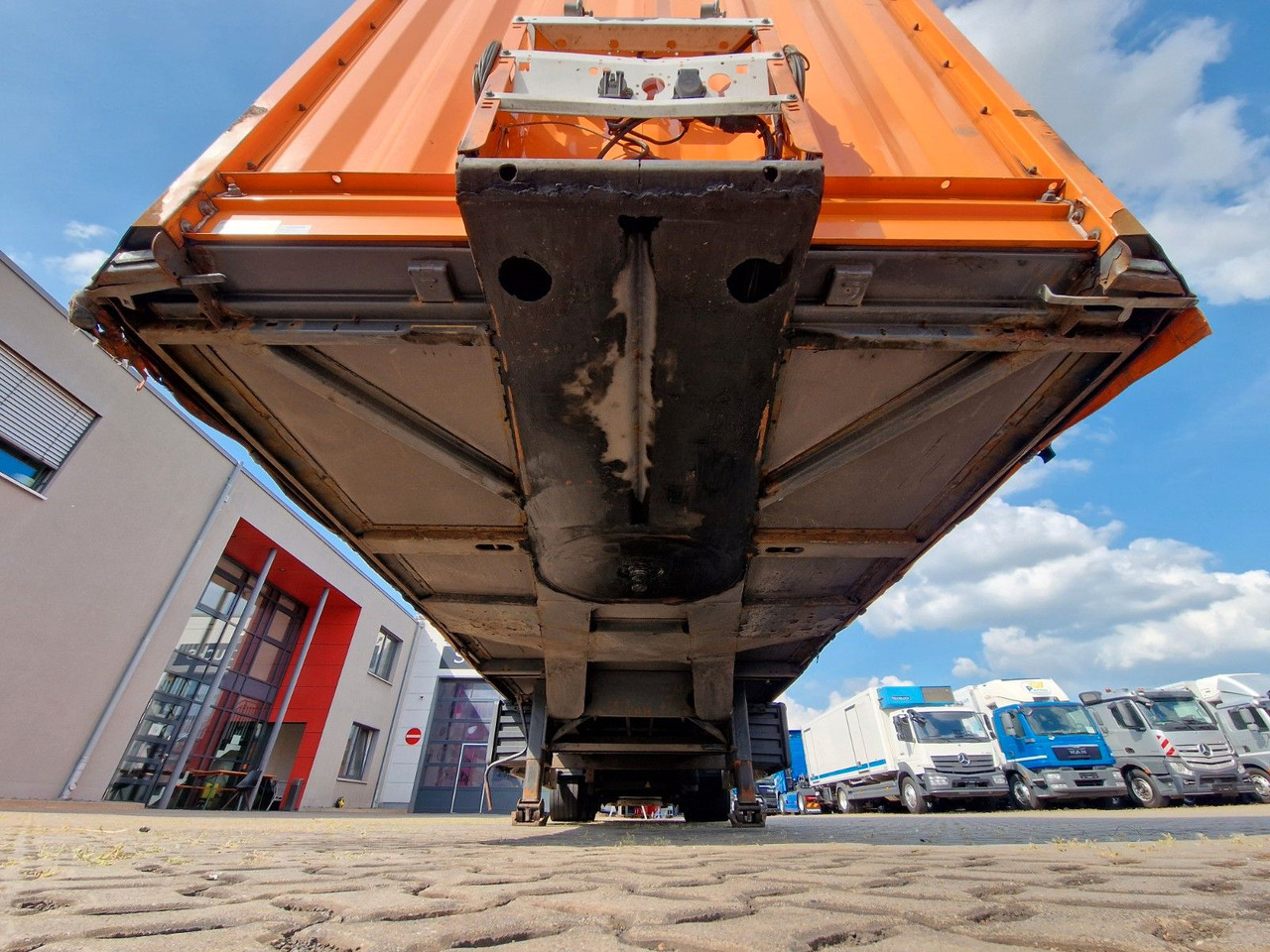 Тентований напівпричіп Krone SD / Hubdach / EDSCHA / Mega: фото 21