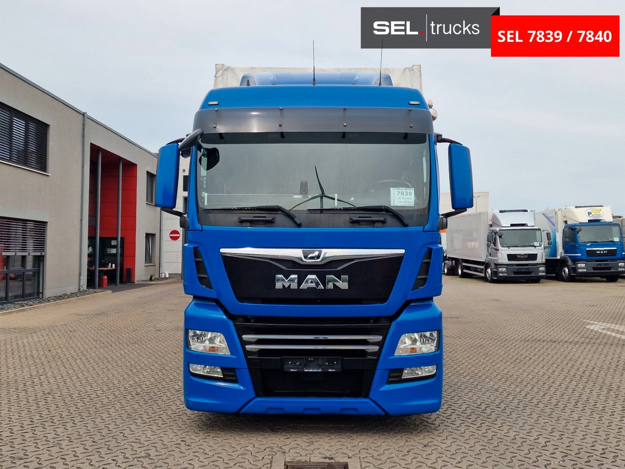 MAN TGX 18.500 4x2 LL-U /Intarder/Druchlade/Hubdach - Тентована вантажівка: фото 2 MAN TGX 18.500 4x2 LL-U /Intarder/Druchlade/Hubdach - Тентована вантажівка: фото 2