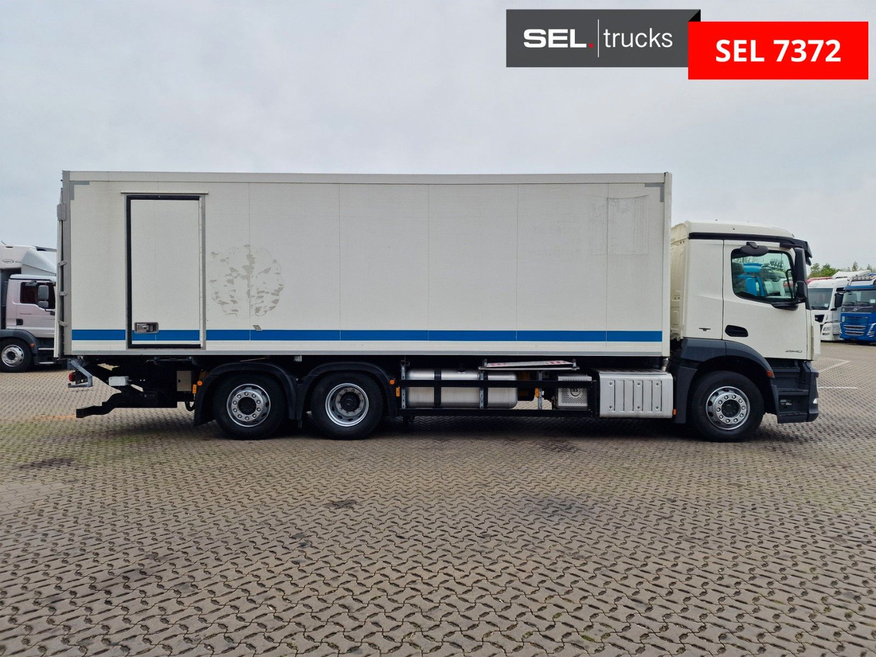 Mercedes-Benz Antos 2540 / Ladebordwand / Lenkachse /Liftachse - Вантажівка з закритим кузовом: фото 5 Mercedes-Benz Antos 2540 / Ladebordwand / Lenkachse /Liftachse - Вантажівка з закритим кузовом: фото 5