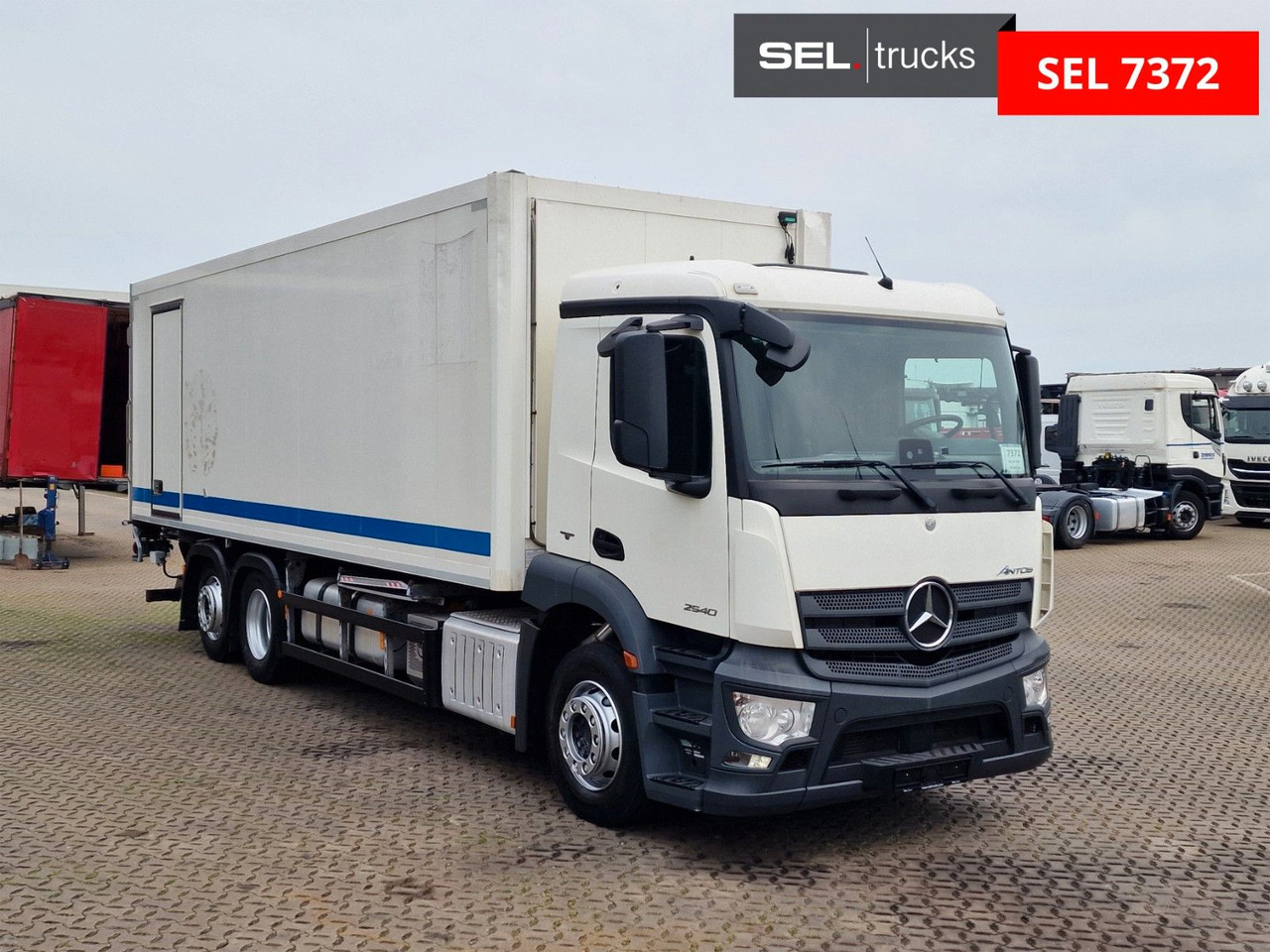 Mercedes-Benz Antos 2540 / Ladebordwand / Lenkachse /Liftachse - Вантажівка з закритим кузовом: фото 4 Mercedes-Benz Antos 2540 / Ladebordwand / Lenkachse /Liftachse - Вантажівка з закритим кузовом: фото 4