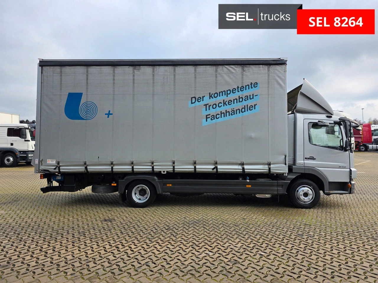 Mercedes-Benz Atego 818 / Ladebordwand - Тентований фургон: фото 4 Mercedes-Benz Atego 818 / Ladebordwand - Тентований фургон: фото 4