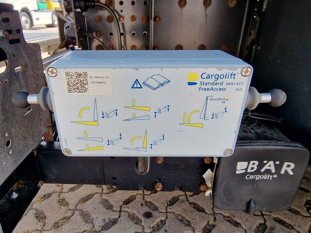 Для перевезення напоїв вантажівка Renault D wide / Ladebordwand / Getränke: фото 14