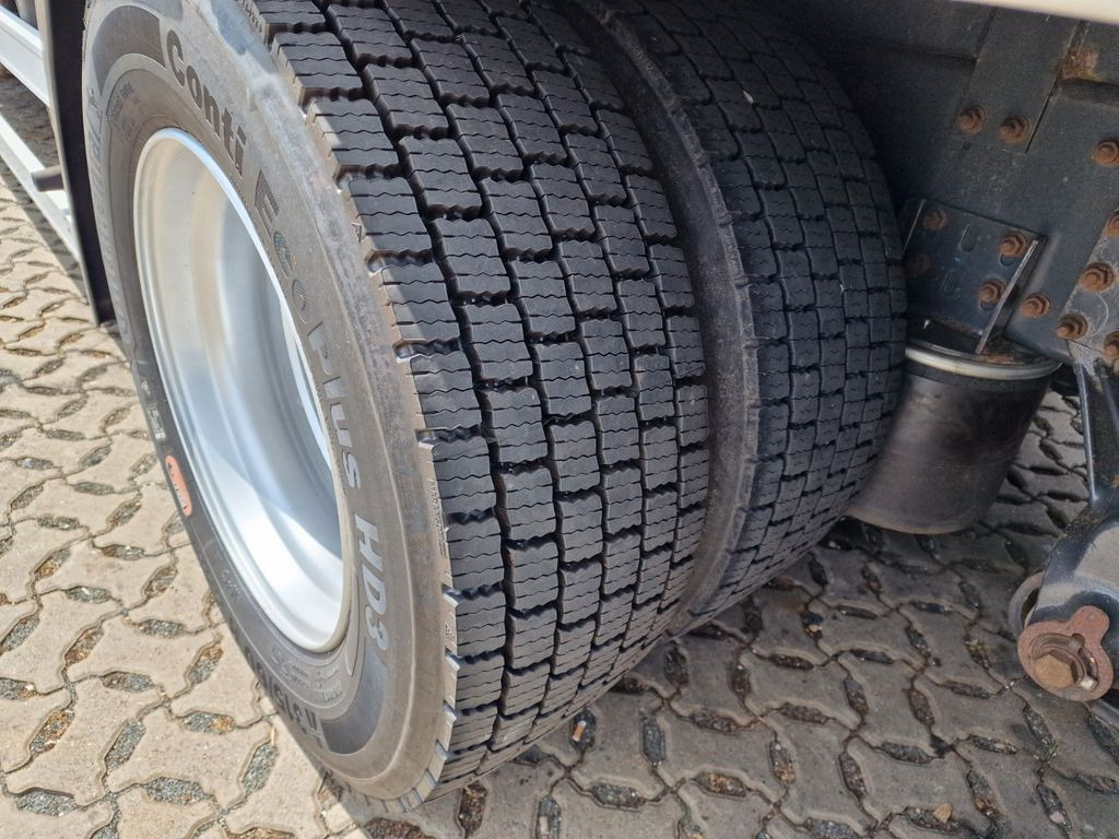 Для перевезення напоїв вантажівка Renault D wide / Ladebordwand / Getränke: фото 27