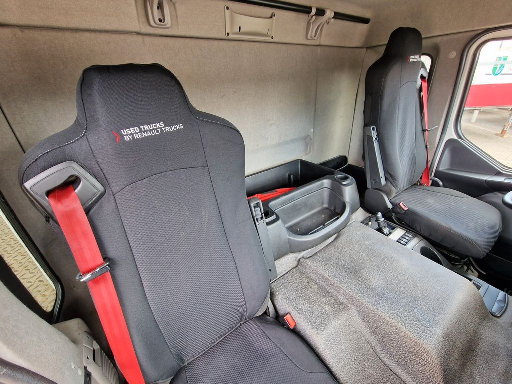 Для перевезення напоїв вантажівка Renault D wide / Ladebordwand / Getränke: фото 19