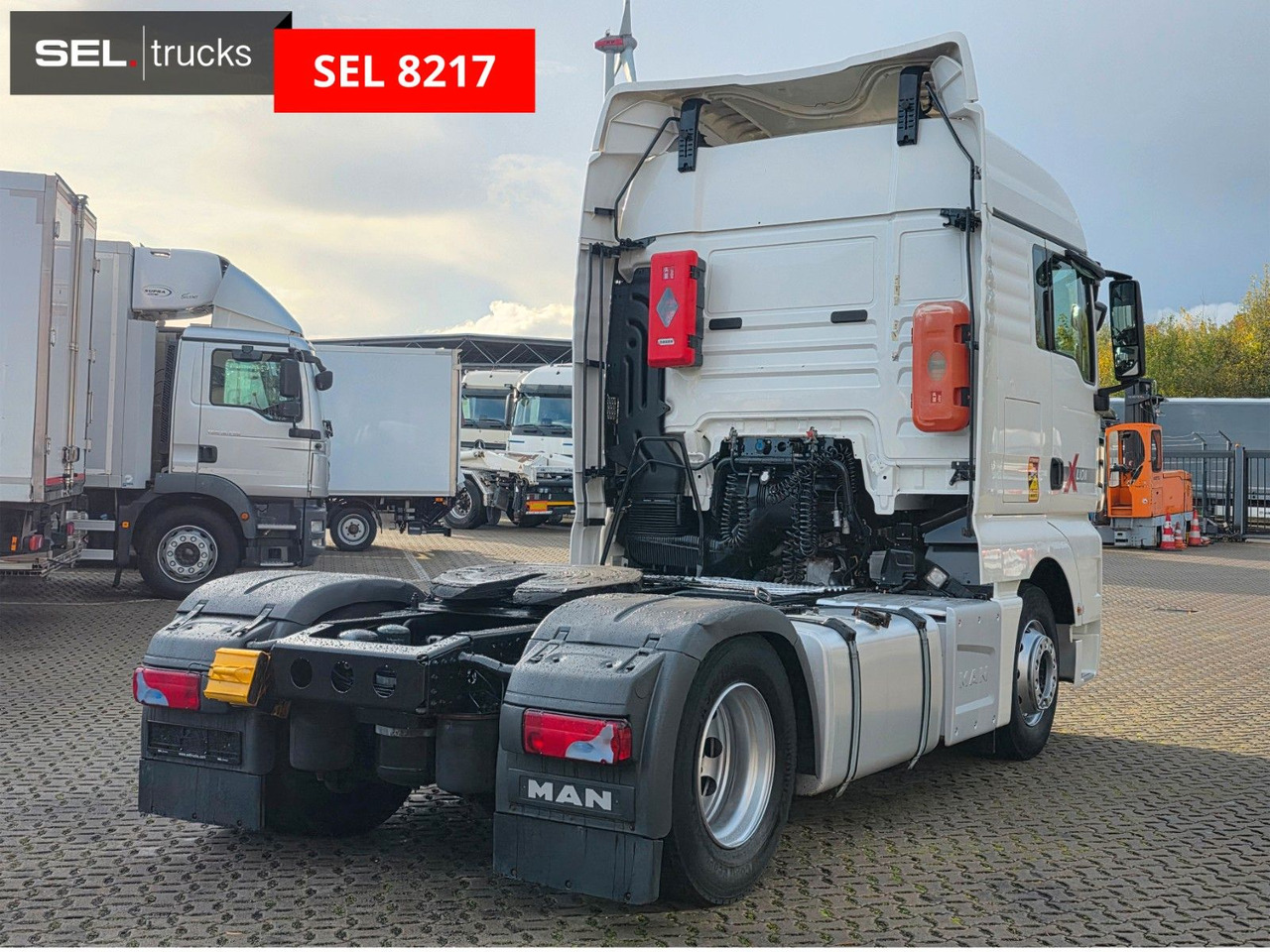 MAN TGX 18.460 4X2 BLS / Retarder / 2 Tanks - Тягач: фото 5 MAN TGX 18.460 4X2 BLS / Retarder / 2 Tanks - Тягач: фото 5