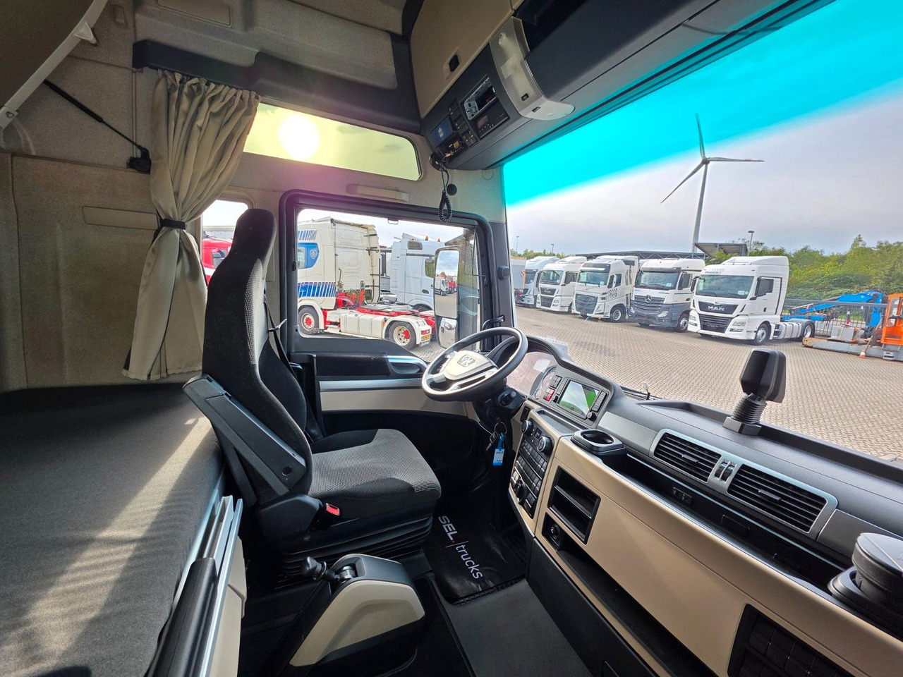 Тягач MAN TGX 18.460 4X2 LLS-U / Retarder: фото 39