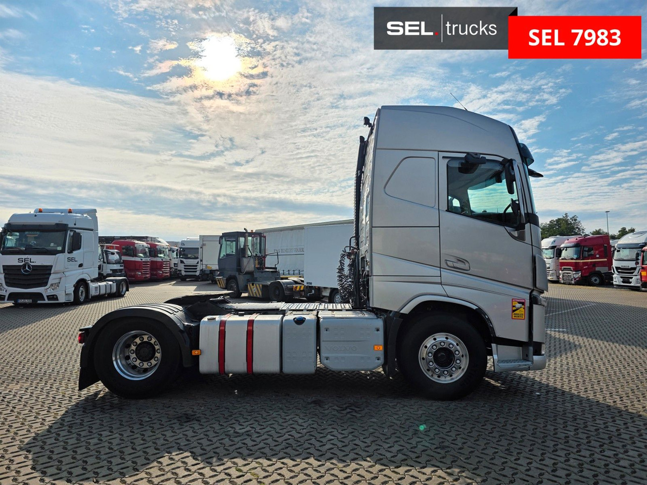 Volvo FH 460 / Alu-Felgen / Standklimaanlage - Тягач: фото 4 Volvo FH 460 / Alu-Felgen / Standklimaanlage - Тягач: фото 4
