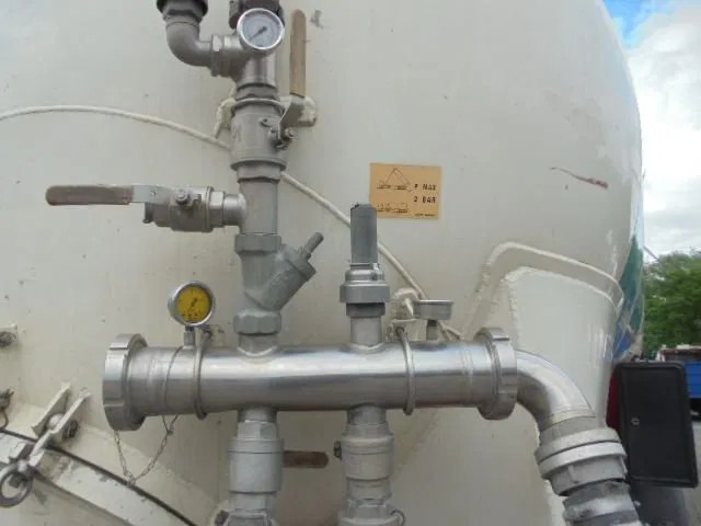 Benalu GRUPO GARVIVES SAL 60000L - Напівпричіп цистерна: фото 4 Benalu GRUPO GARVIVES SAL 60000L - Напівпричіп цистерна: фото 4