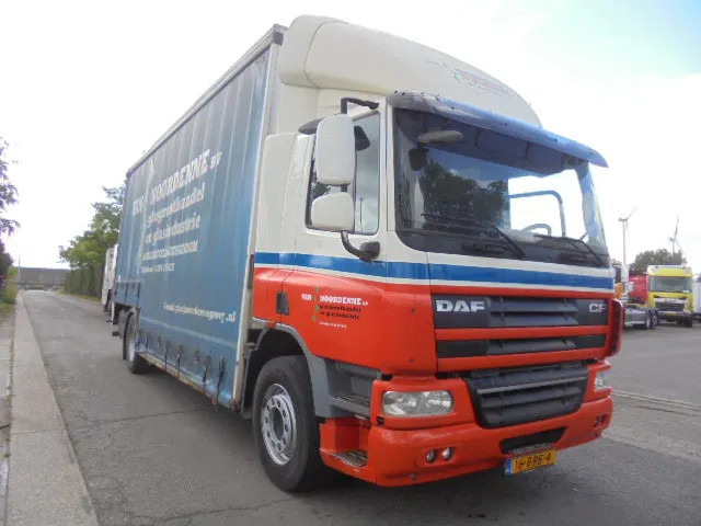 DAF CF 250 - Вантажівка з закритим кузовом: фото 3 DAF CF 250 - Вантажівка з закритим кузовом: фото 3