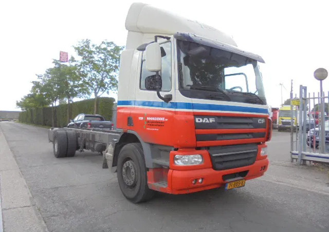 DAF CF 250 NL TRUCK - Вантажівка шасі: фото 3 DAF CF 250 NL TRUCK - Вантажівка шасі: фото 3