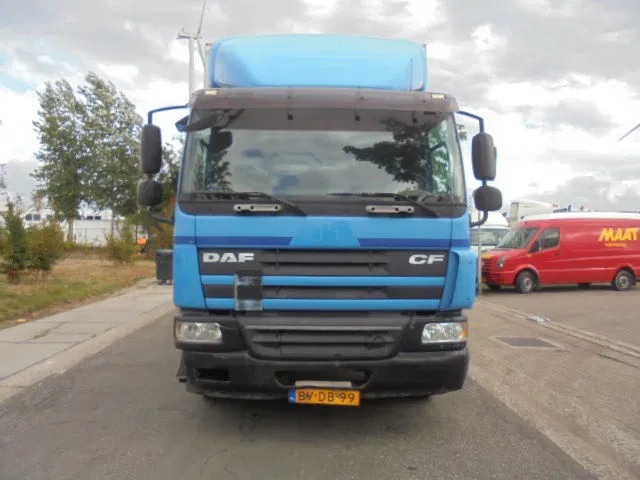DAF CF 65 220 NL KENTEKEN - Вантажівка з закритим кузовом: фото 2 DAF CF 65 220 NL KENTEKEN - Вантажівка з закритим кузовом: фото 2