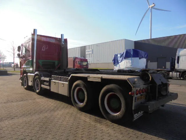 DAF XF 105 410 FAD 8X4 STEEL SUSPENSION - Гаковий мультиліфт вантажівка: фото 5 DAF XF 105 410 FAD 8X4 STEEL SUSPENSION - Гаковий мультиліфт вантажівка: фото 5