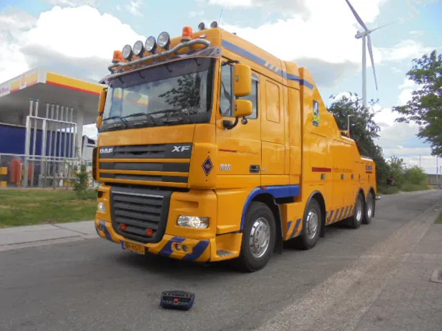 Евакуатор DAF XF 105 510 8X4 WRECKER: фото 1