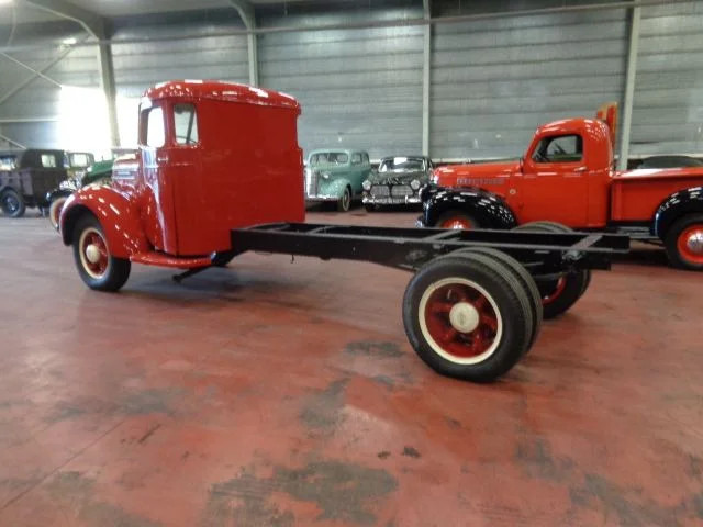 International D 30 4 TONNER - Вантажівка шасі: фото 3 International D 30 4 TONNER - Вантажівка шасі: фото 3