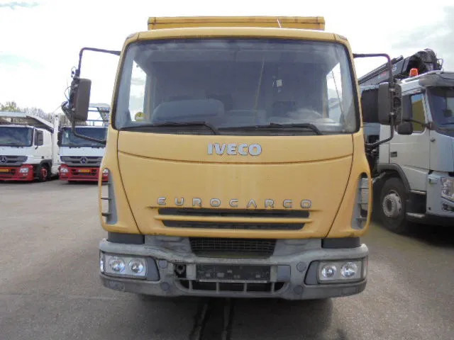 Iveco Eurocargo 75E15 - Вантажівка з закритим кузовом: фото 4 Iveco Eurocargo 75E15 - Вантажівка з закритим кузовом: фото 4