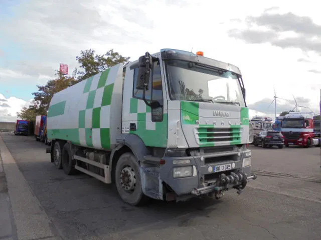 Iveco Stralis 270 WATER TANK - Вантажівка цистерна: фото 3 Iveco Stralis 270 WATER TANK - Вантажівка цистерна: фото 3