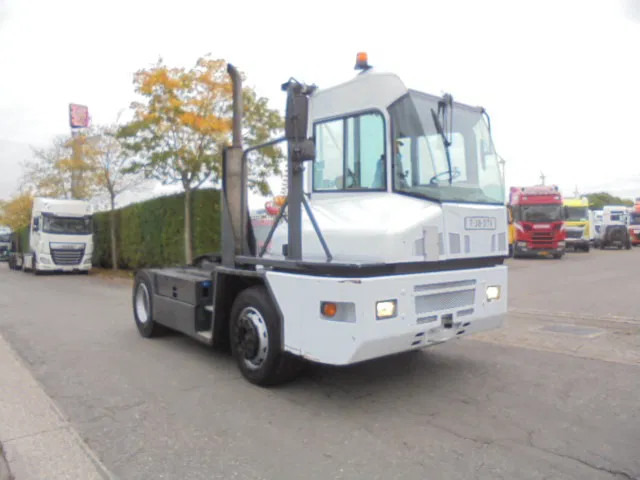 Kalmar TT616I TT616IC-9-L1A8 - Термінальний трактор: фото 3 Kalmar TT616I TT616IC-9-L1A8 - Термінальний трактор: фото 3