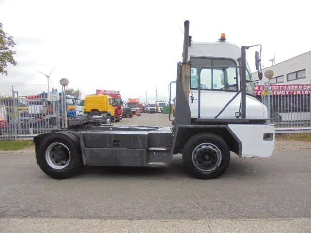 Kalmar TT616I TT616IC-9-L1A8 - Термінальний трактор: фото 4 Kalmar TT616I TT616IC-9-L1A8 - Термінальний трактор: фото 4