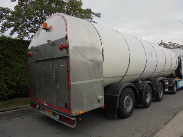Magyar S43 EDD - Напівпричіп цистерна: фото 3 Magyar S43 EDD - Напівпричіп цистерна: фото 3