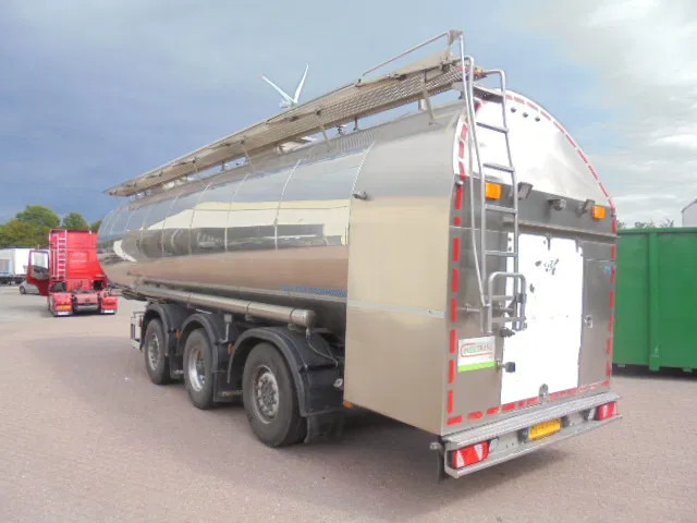 Magyar S43 EDD NL KENTEKEN - Напівпричіп цистерна: фото 4 Magyar S43 EDD NL KENTEKEN - Напівпричіп цистерна: фото 4