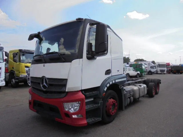 Mercedes-Benz ACTROS 2340 6X2 - Автовоз вантажівка: фото 1 Mercedes-Benz ACTROS 2340 6X2 - Автовоз вантажівка: фото 1