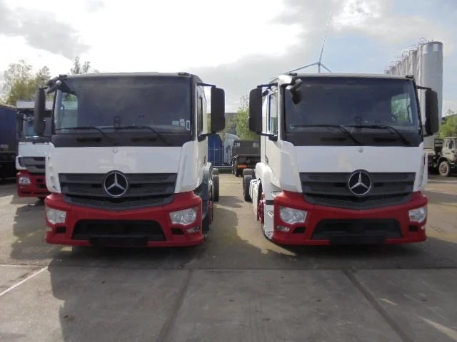 Автовоз вантажівка Mercedes-Benz Actros 2336 LL 6X2 EUR 6: фото 17