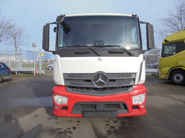 Mercedes-Benz Actros 2340 6X2 EUR 6 - Вантажівка шасі: фото 2 Mercedes-Benz Actros 2340 6X2 EUR 6 - Вантажівка шасі: фото 2