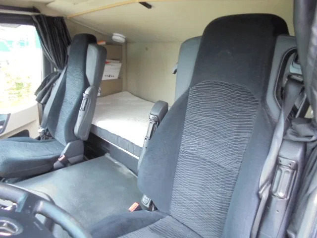 Автовоз вантажівка Mercedes-Benz Actros 2340 6X2 EUR 6: фото 10