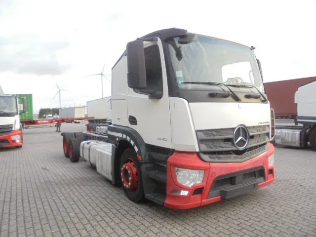 Mercedes-Benz Actros 2340 LL 6X2 - Автовоз вантажівка: фото 3 Mercedes-Benz Actros 2340 LL 6X2 - Автовоз вантажівка: фото 3