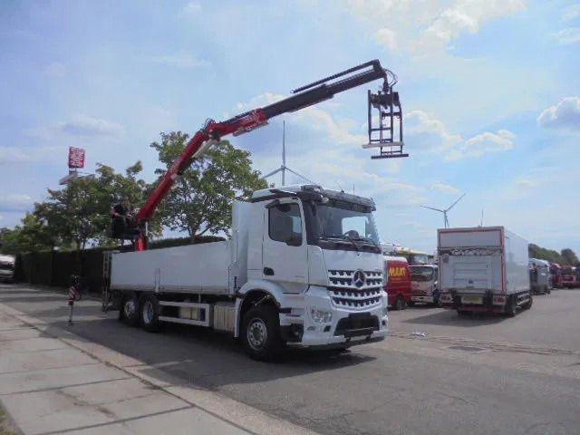 Mercedes-Benz Arocs 2545 + RETARDER 6X2 NEW /DEMO - Вантажівка з маніпулятором: фото 2 Mercedes-Benz Arocs 2545 + RETARDER 6X2 NEW /DEMO - Вантажівка з маніпулятором: фото 2
