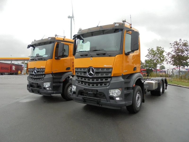 Mercedes-Benz Arocs 2848 6X2 NEW DEMO - Вантажівка шасі: фото 1 Mercedes-Benz Arocs 2848 6X2 NEW DEMO - Вантажівка шасі: фото 1