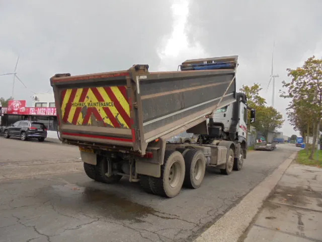 Mercedes-Benz Arocs 3240 K 8X4 - Самоскид вантажівка: фото 5 Mercedes-Benz Arocs 3240 K 8X4 - Самоскид вантажівка: фото 5