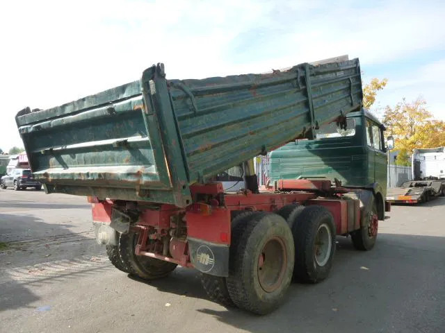 Mercedes-Benz LP LPK 2232 6X4 - Самоскид вантажівка: фото 3 Mercedes-Benz LP LPK 2232 6X4 - Самоскид вантажівка: фото 3